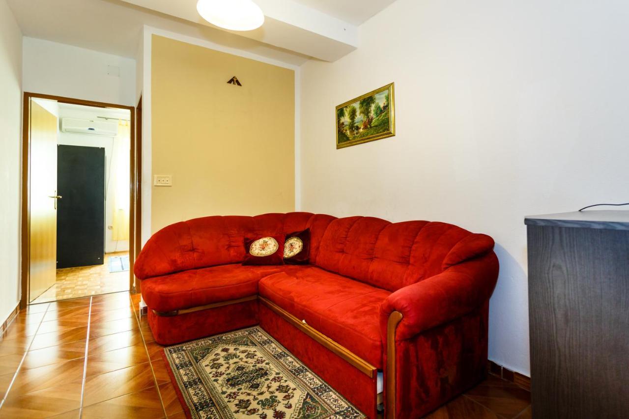 Apartmani Mili Malinska Buitenkant foto